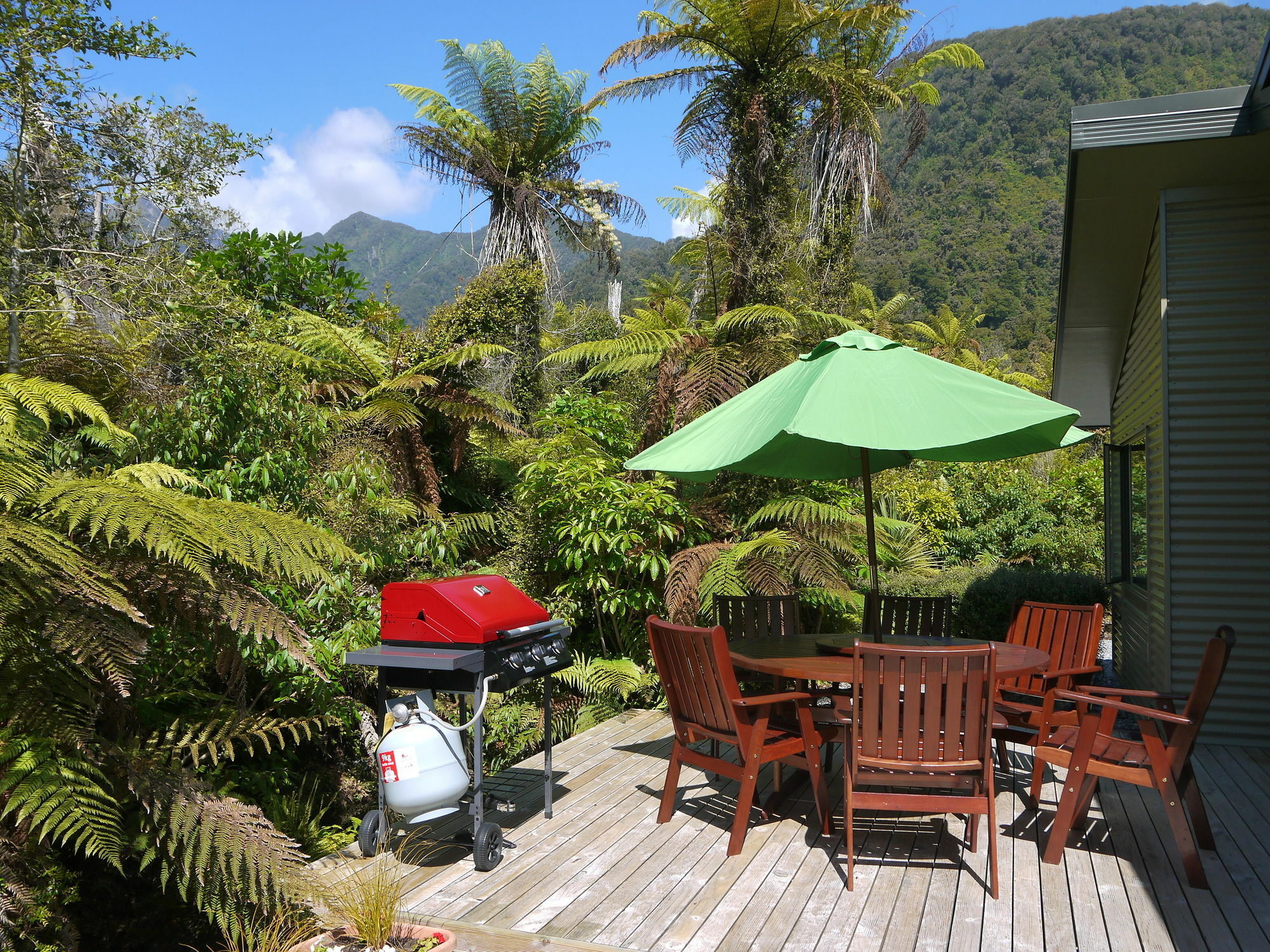 Franz Josef Treetops Exterior photo